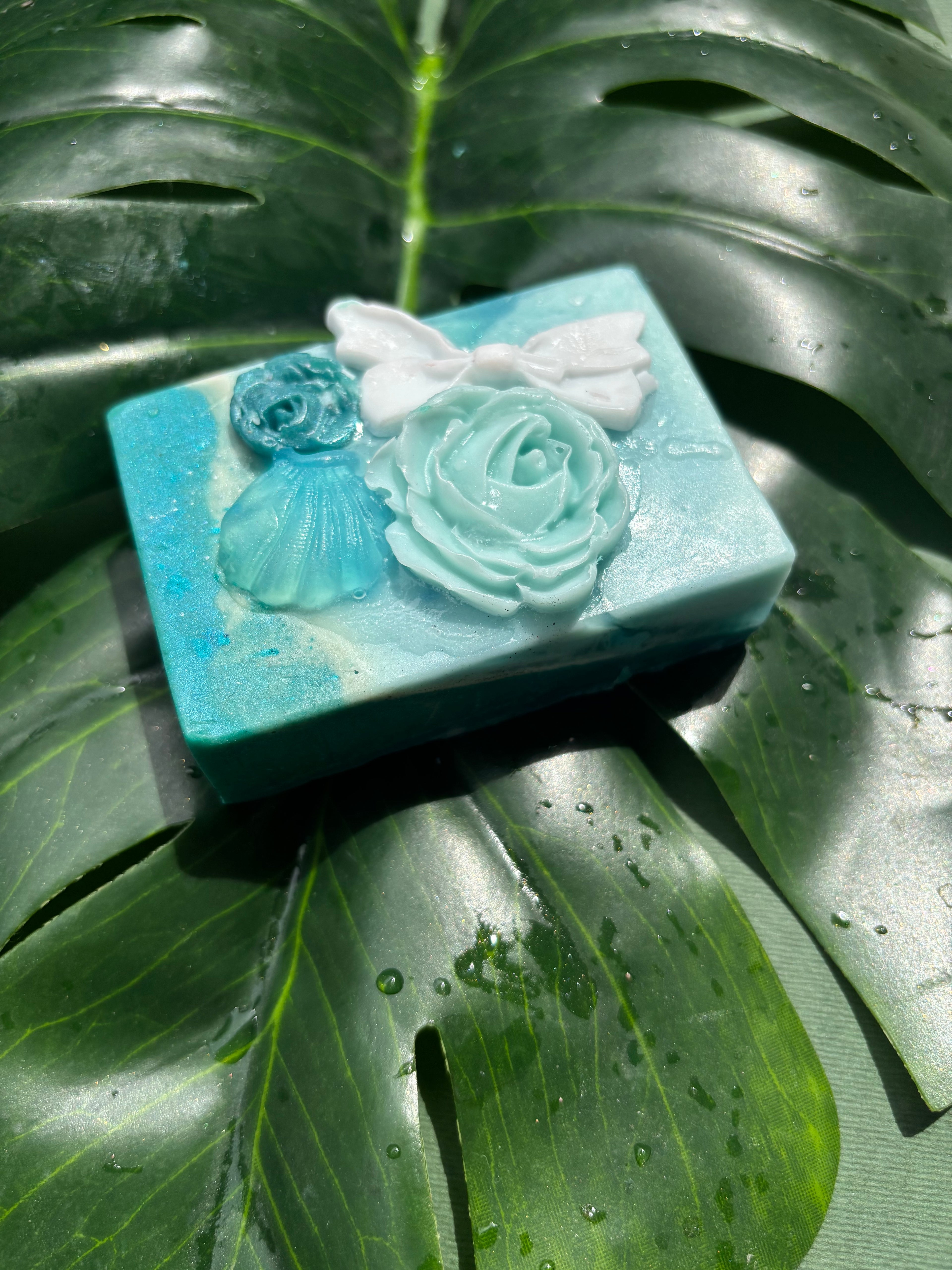 Flor de Sabonete • Embellished Bar Soap