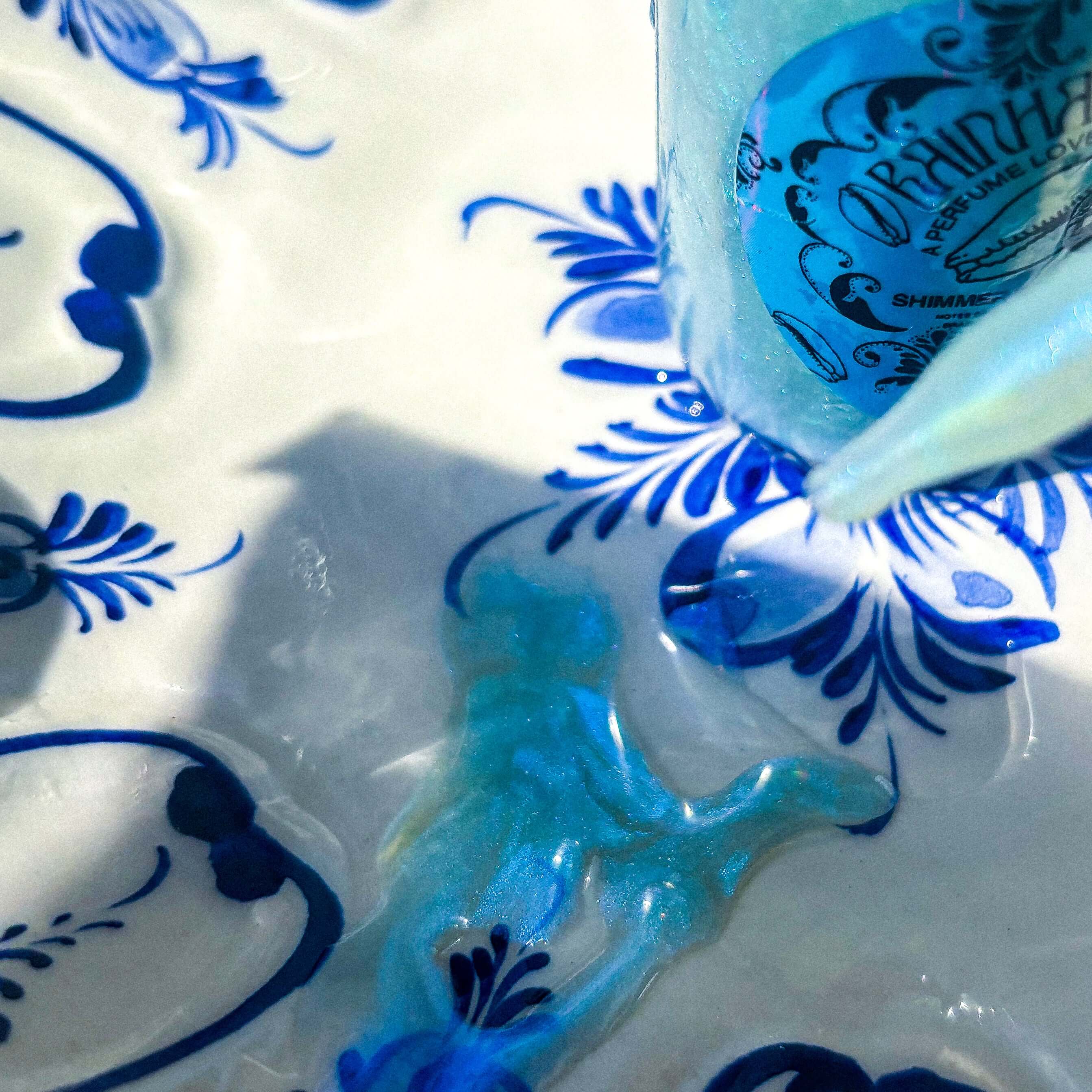 Brazilian beauty | @shop_beladoce | Rainha do mar Queen of the sea | Beladoce botanicals blue shimmer oil | Latina entrepreneurs | Latina owned skincare | Latina skincare | small batch skincare | natural  Brazilian skincare | organic Brazilian skincare | brazilian shimmer oil | glow oil | clean formula | Brazilian cream for sensitive skin | plant based skincare  
