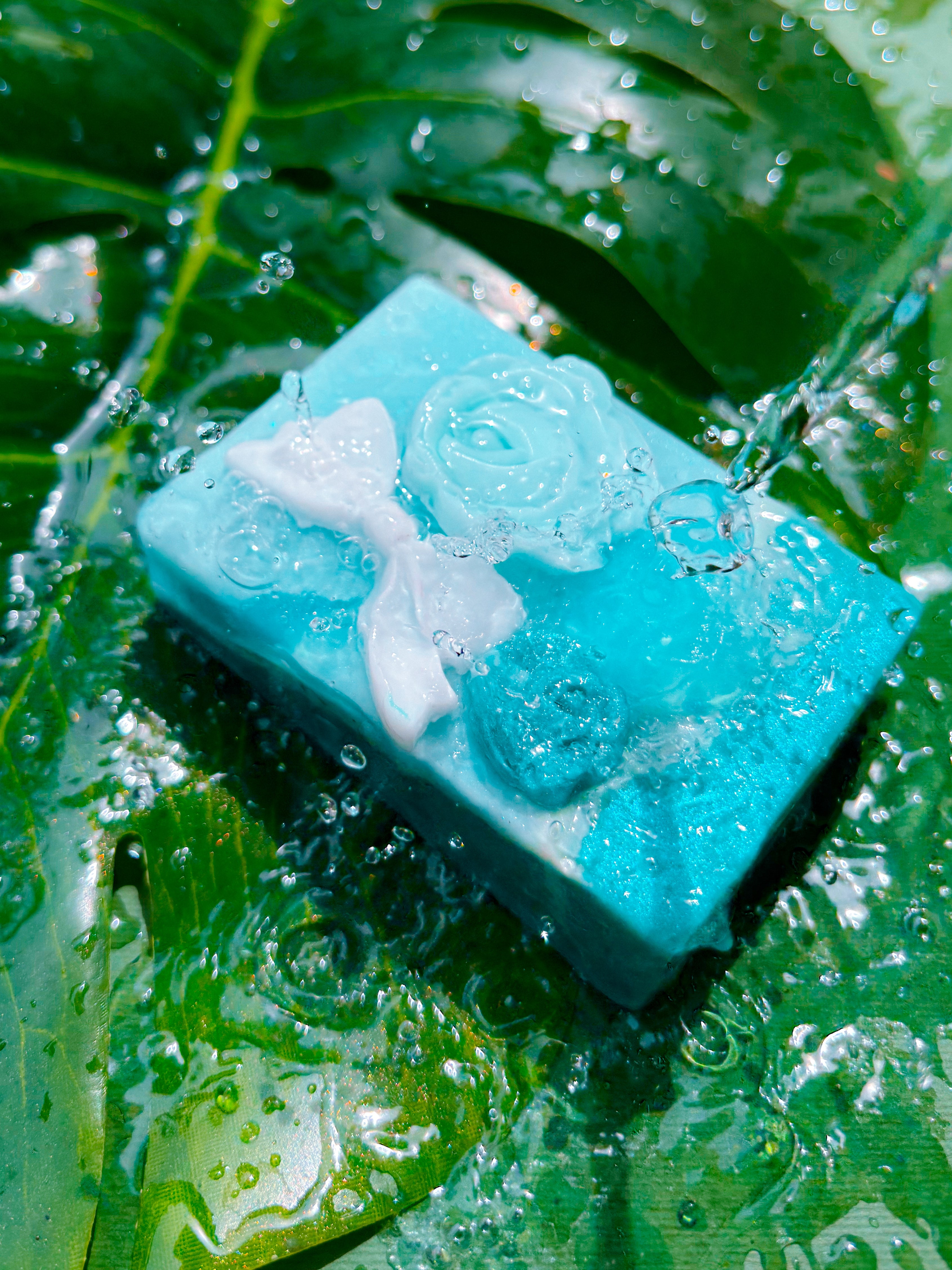 Flor de Sabonete • Embellished Bar Soap