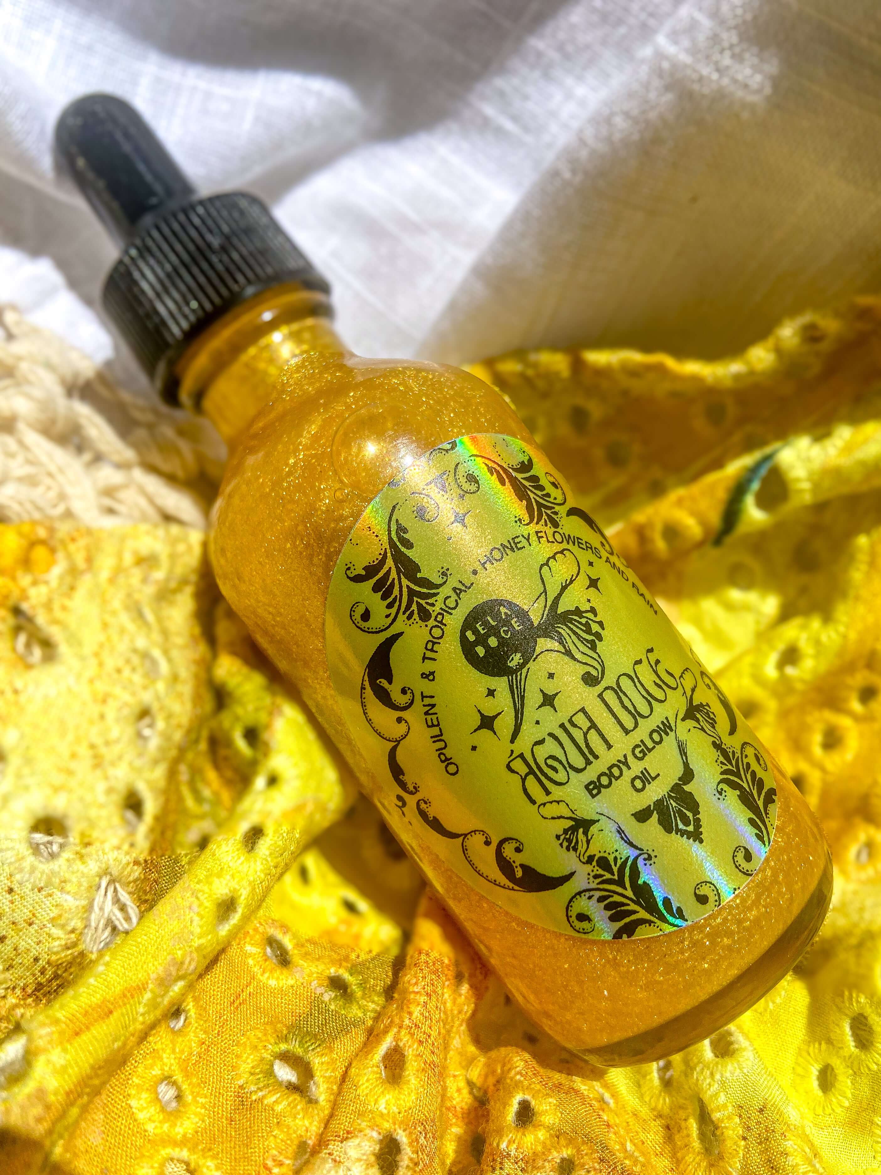 Support Latina owned business | indie skincare | where to buy Brazilian skincare | best organic shimmer oil | beladoce agua Doce  | Brazilian beauty secrets | Brazilian beauty | @shop_beladoce | Beladoce botanicals | Beladoce botanicals  shimmer oil | Latina entrepreneurs | Latina owned skincare | honey scent perfume  | small batch skincare | hydrating Brazilian skincare | organic Brazilian skincare | best natural Brazilian skincare | glow oil | clean formula | Brazilian  sensitive skin | beladoce doce Mel 